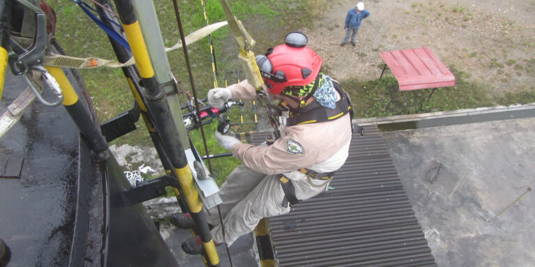 resolucion-4272-diciembre-2021-mintrabajo-trabajo-en-alturas-escuela-de-rescate