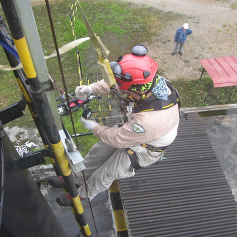 resolucion-4272-diciembre-2021-mintrabajo-trabajo-en-alturas-escuela-de-rescate